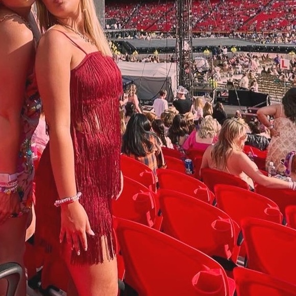 RED FRINGE DRESS - Picture 4 of 6